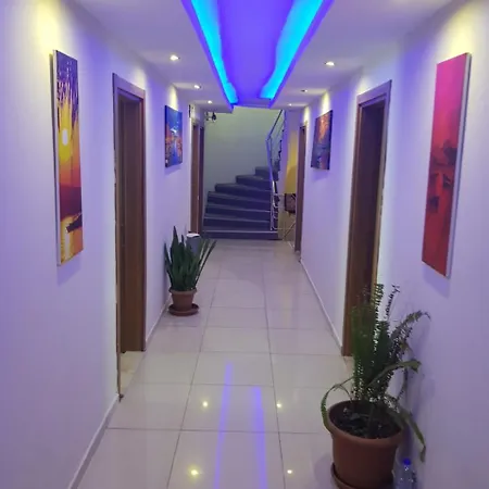 Feryıl Centrum Bed & Breakfast 3*