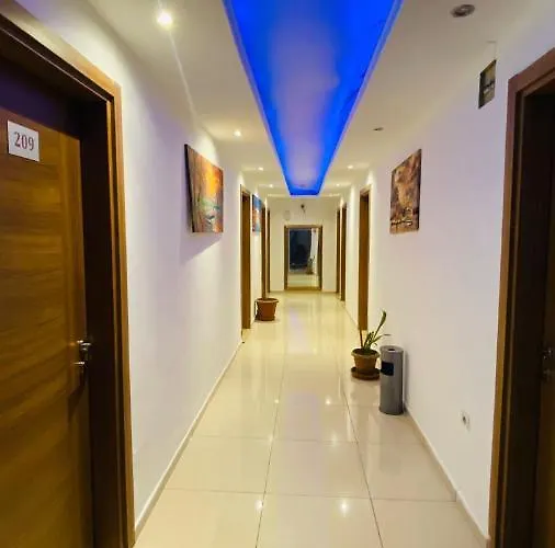 فندق فيرييل سنتروم فندق